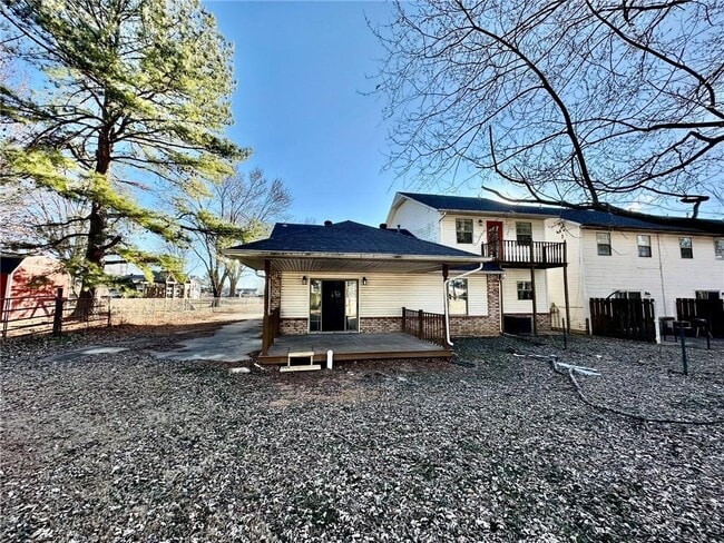 Building Photo - 1242 SW Elm Tree Rd