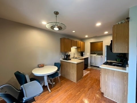 Building Photo - 215 Brett Cir