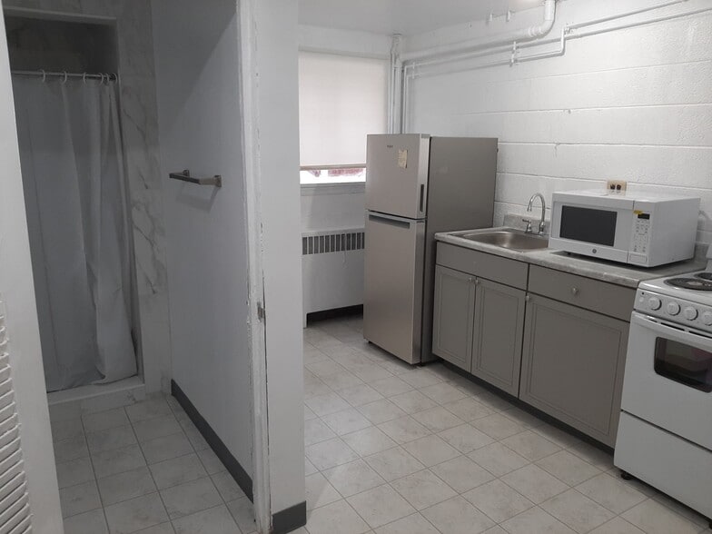 Kitchen/Bathroom - 1701 Rugby Ave
