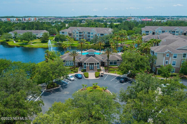 Building Photo - 7990 Baymeadows Cir E