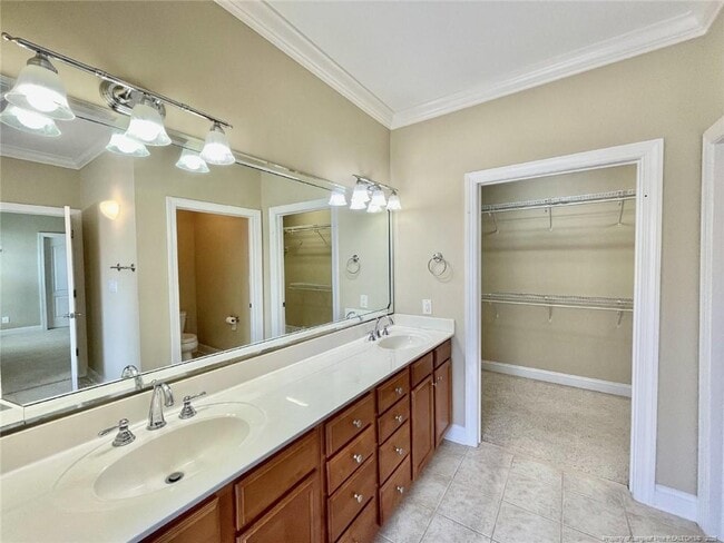 Building Photo - 1931 Dante Ln