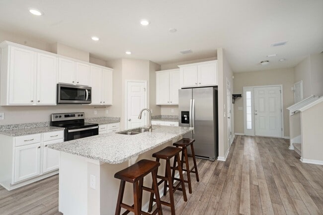 Building Photo - New 3/2.5 Townhome in Ormond Beach