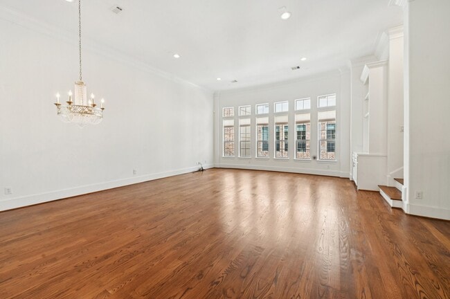 Building Photo - 5636 Kiam St