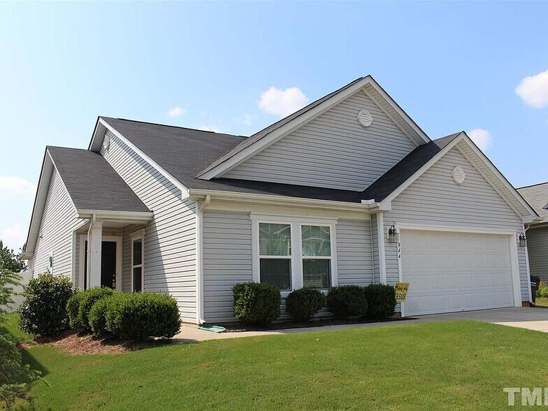 Building Photo - 944 Avondale Dr