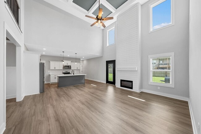 Building Photo - 4 Bedroom 2 1/2 Bath Home For Rent Near Ex...
