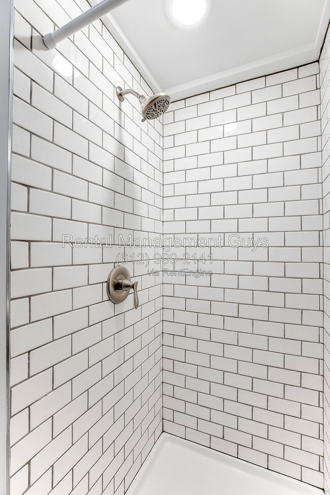 Building Photo - 3714 Kipling Ave