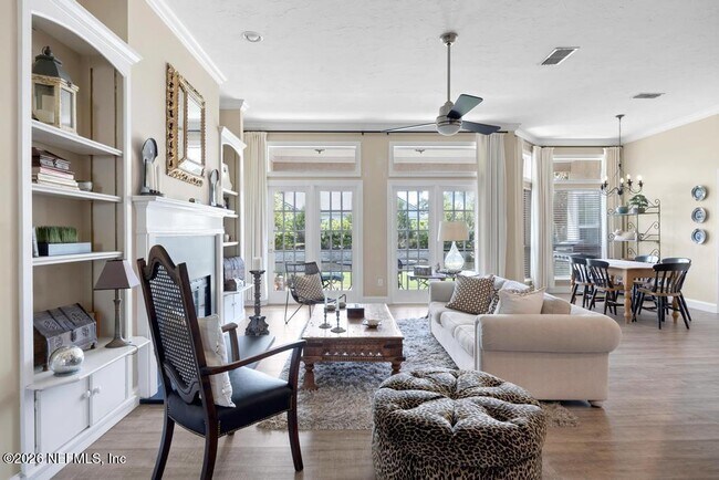 Building Photo - 137 Oak View Cir