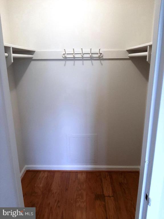 Building Photo - 2500 N Van Dorn St