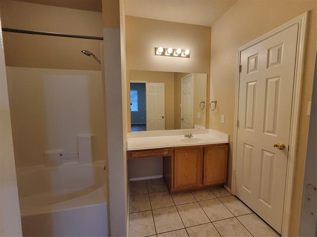 Building Photo - 6405 Freshwater Ln