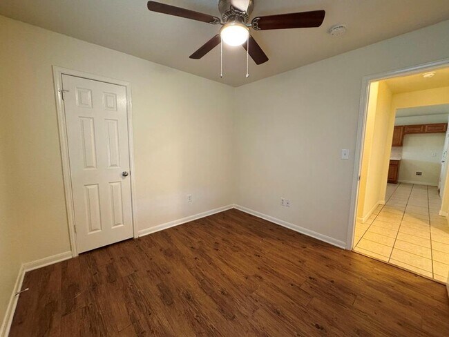 Building Photo - 7309 Ritchie Dr