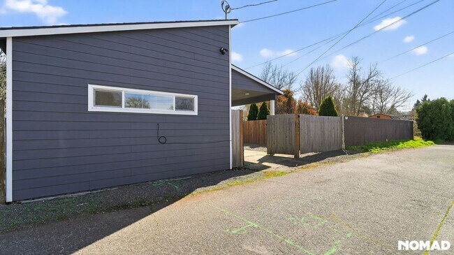 Building Photo - 1155 18th St NE