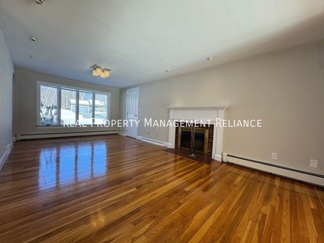 Building Photo - 30 Morningside Ln