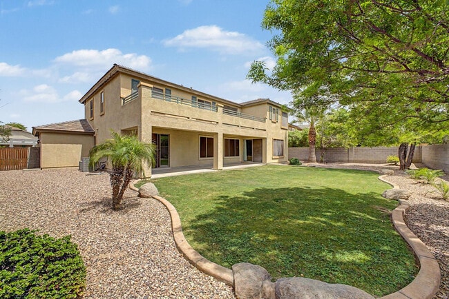 Building Photo - 8425 W Northview Ave