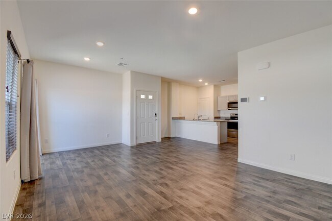 Building Photo - 4234 Lunar Cyn Ave