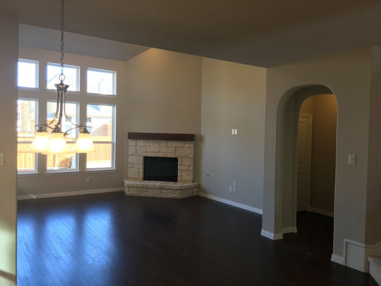 Building Photo - 5724 Mattlethorn Dr