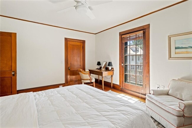 Building Photo - 14 Greenough Pl