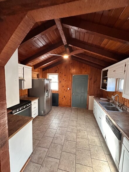 new lighting & ceiling fan - 4308 Francis St