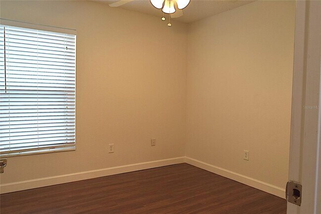 Building Photo - 2009 Branch Tree Ln