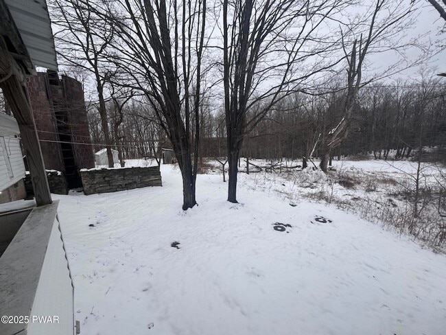 Building Photo - 2566 Easton Turnpike