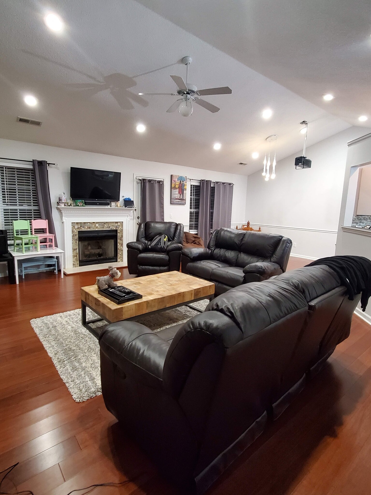 Building Photo - 6 Valley Glen Ct