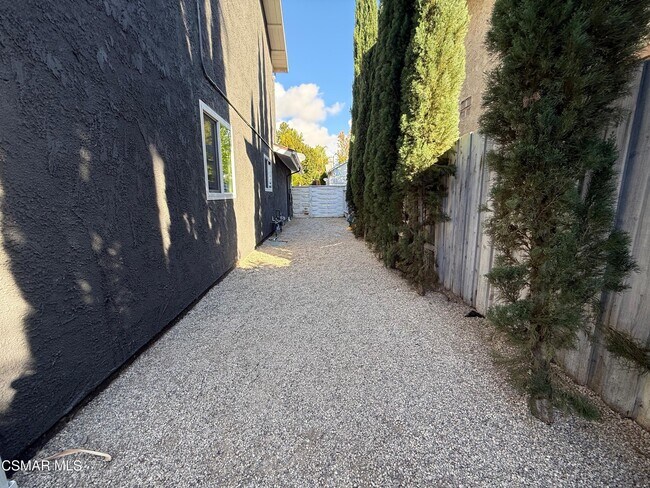 Building Photo - 748 Masterson Dr