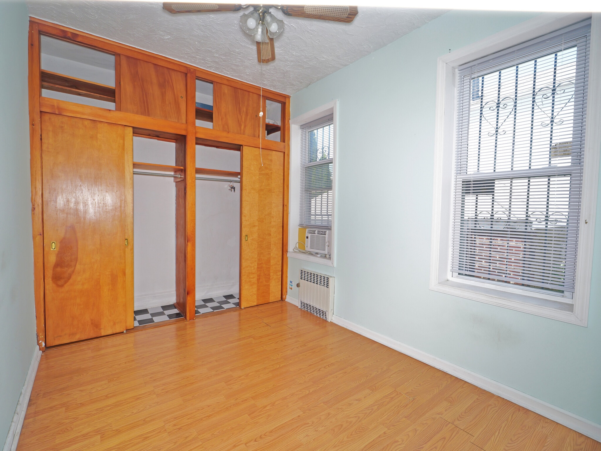 Building Photo - 307 Avenue W
