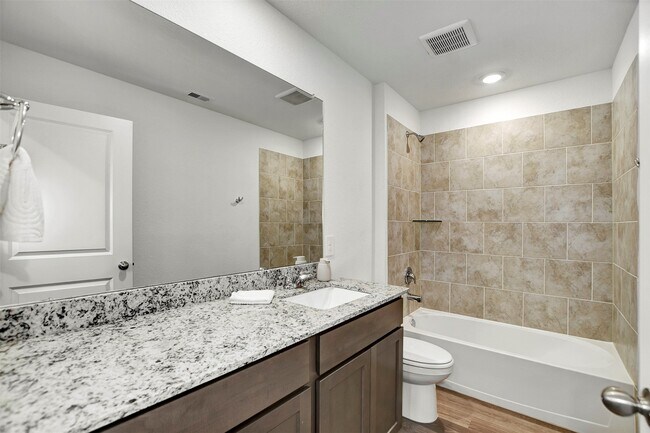 Building Photo - 1718 San Jacinto Dr