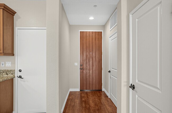 Building Photo - 8454 Christopher Ridge Ter