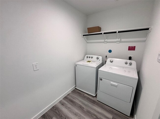 Building Photo - 3032 Crown Gate Dr