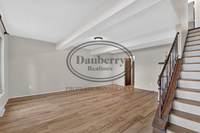 Building Photo - 5409 Westcastle Dr