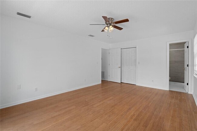Building Photo - 8134 Papaya St