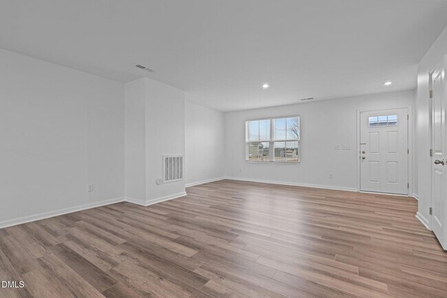 Building Photo - 27 Bird Dog Dr