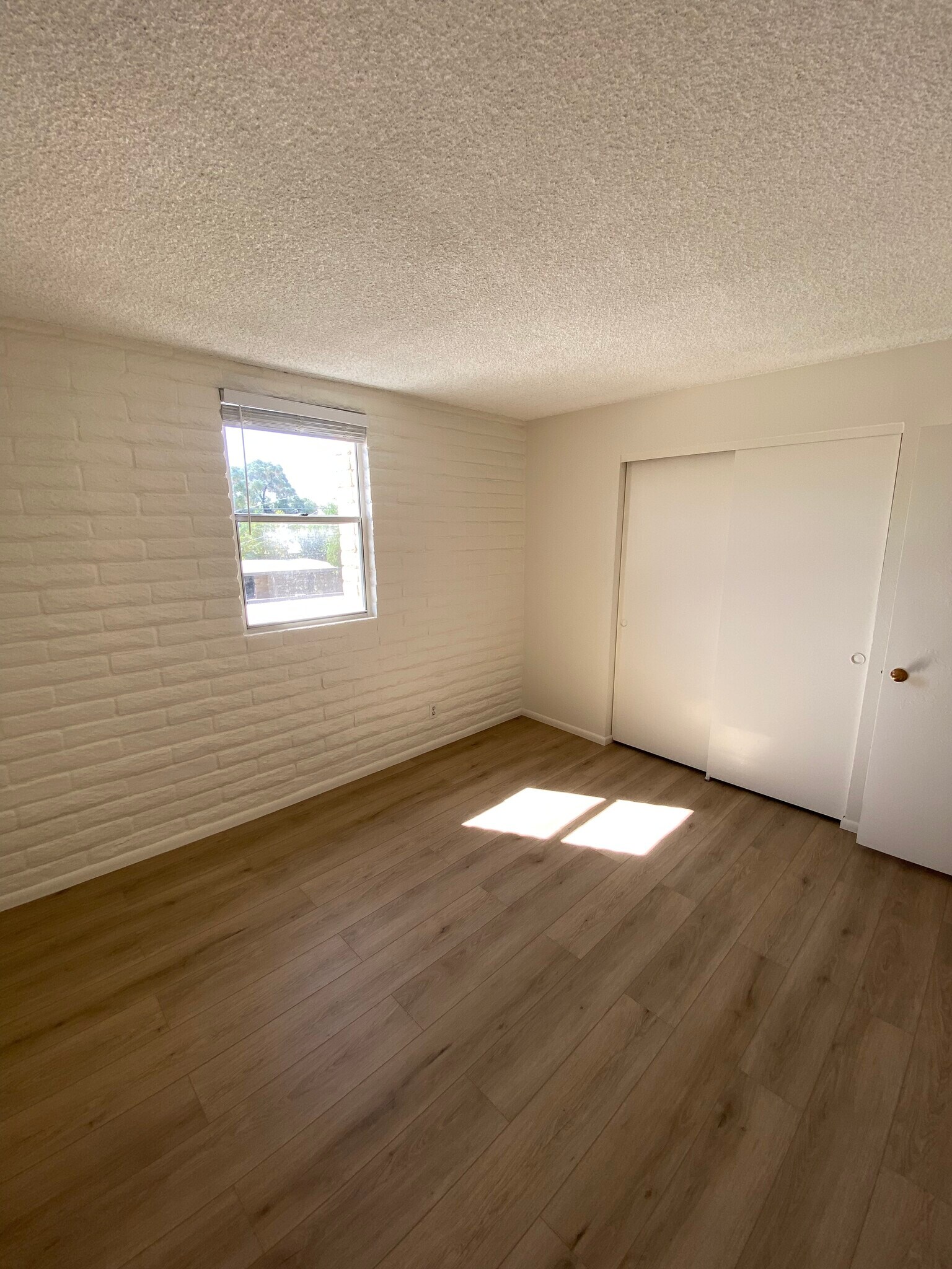 Building Photo - 3737 E Turney Ave