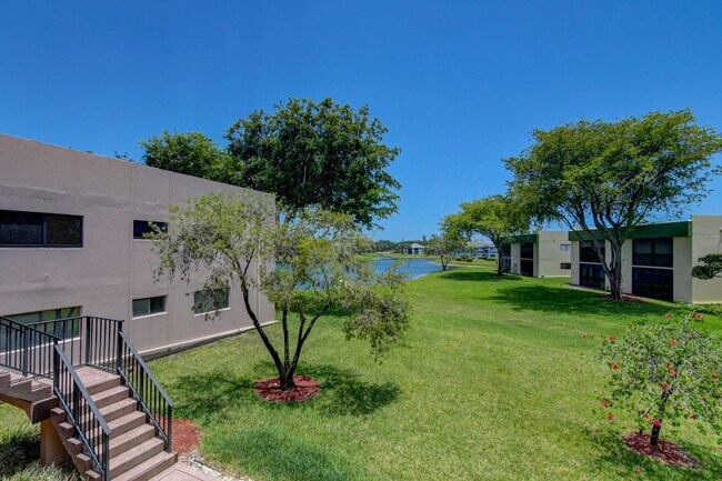 Building Photo - 15109 Ashland Dr