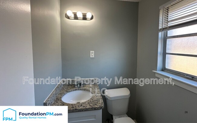 Building Photo - 3366 Eastport Cove