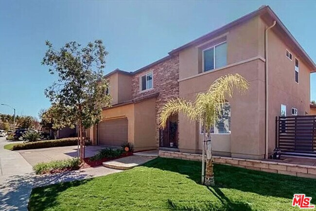 Building Photo - 19320 Carranza Ln