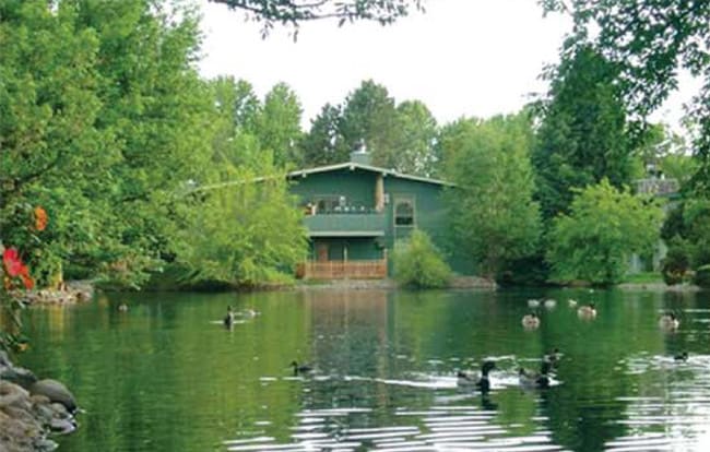 Primary Photo - Heron Lake Apartments