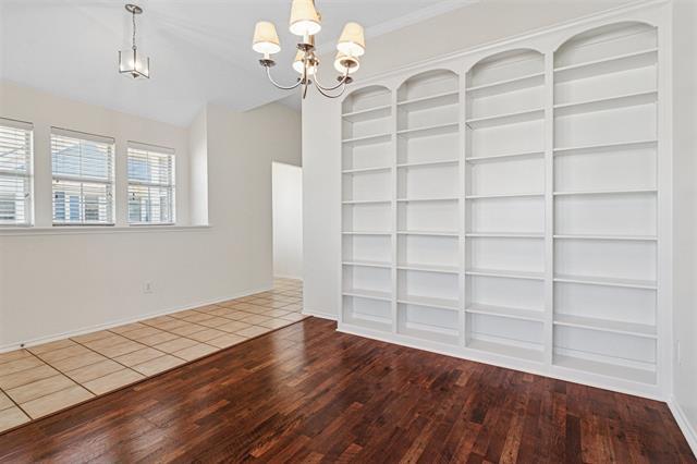 Building Photo - 9937 Tanglebrush Dr