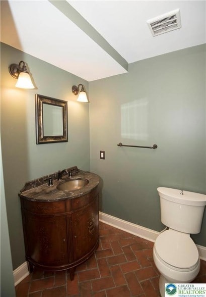 Building Photo - 1528 Wethersfield Dr