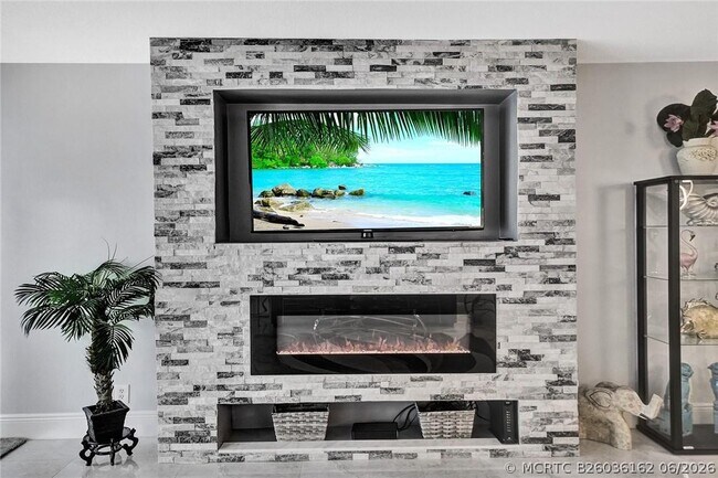 Building Photo - 3430 Galt Ocean Dr