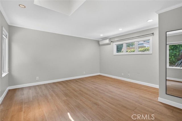 Building Photo - 608 35th St