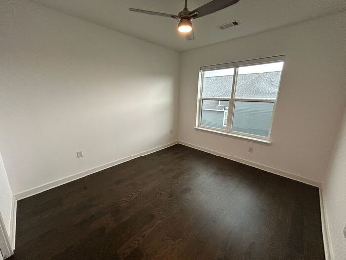 Building Photo - 1677 54th Ave N