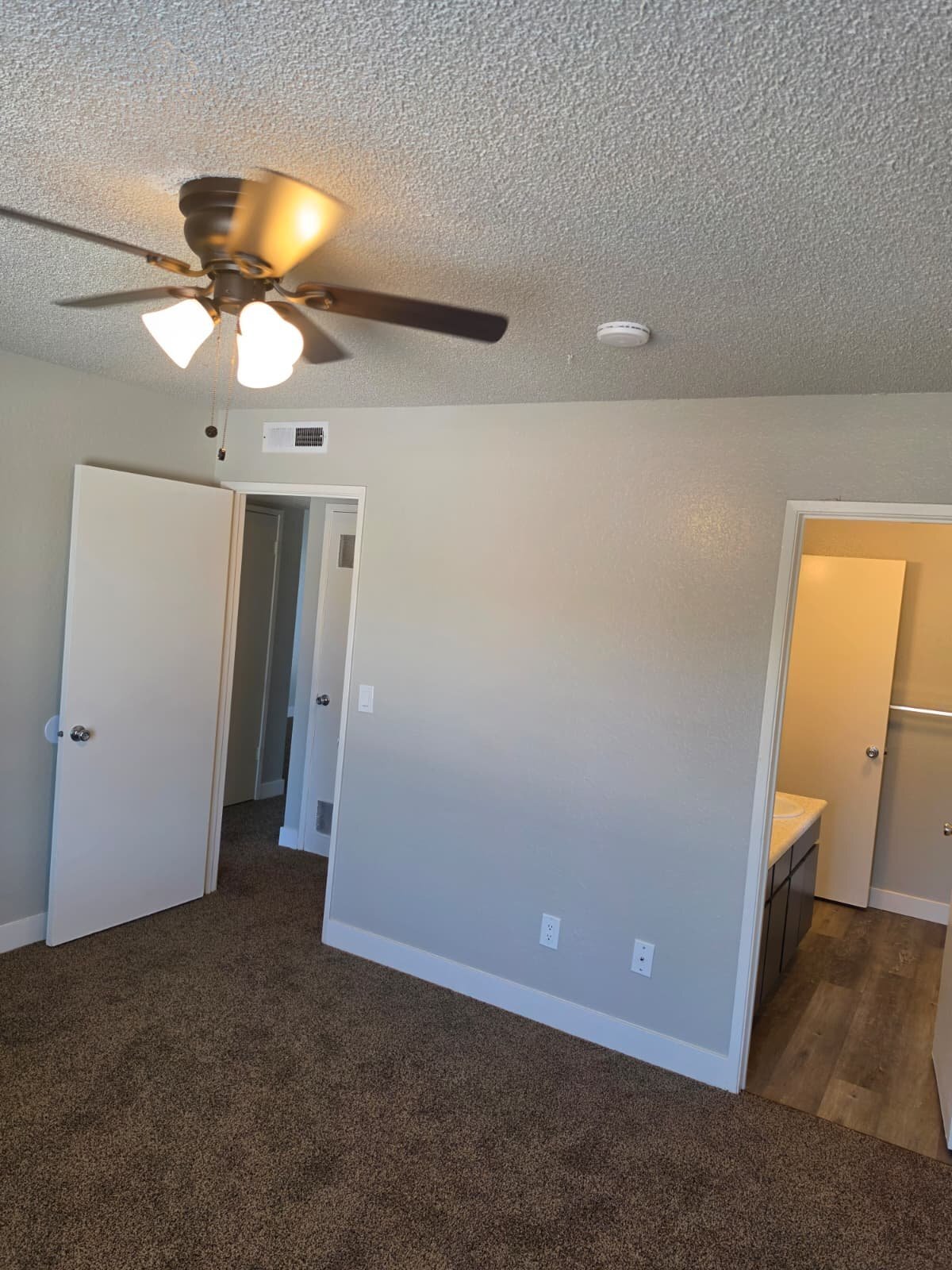 Building Photo - 4264 N Bengston Ave