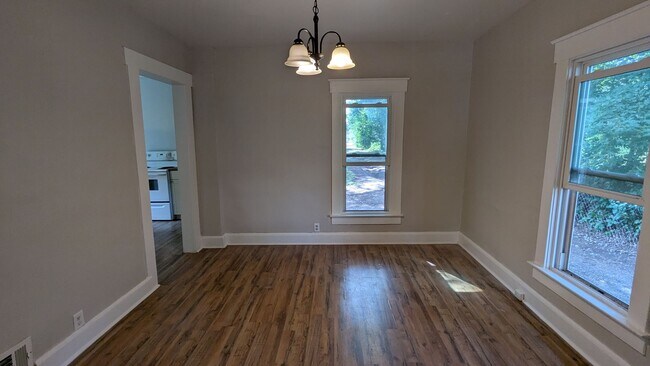 Building Photo - Newly renovated two-bedroom, one-bath home in Canton