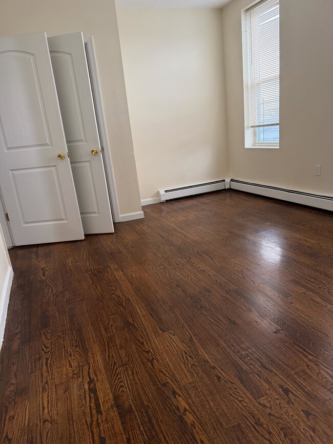 Building Photo - 40 Mt Vernon Ave