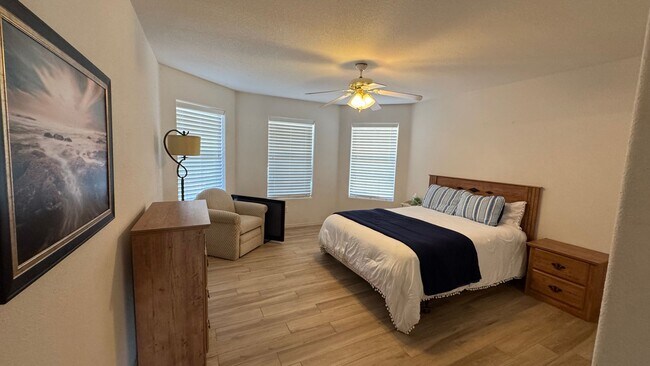 Building Photo - Furnished Pool Home Rental!!
