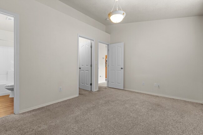 Building Photo - 1443 W Balboa St