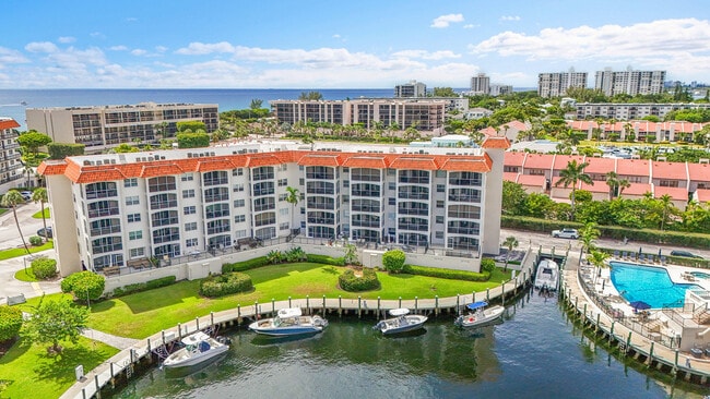 Building Photo - 2871 N Ocean Blvd