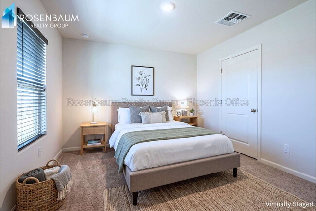Building Photo - 11094 W Arvada Dr
