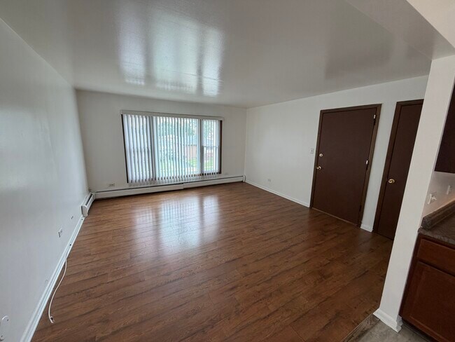 Building Photo - 4549 Forest Ave